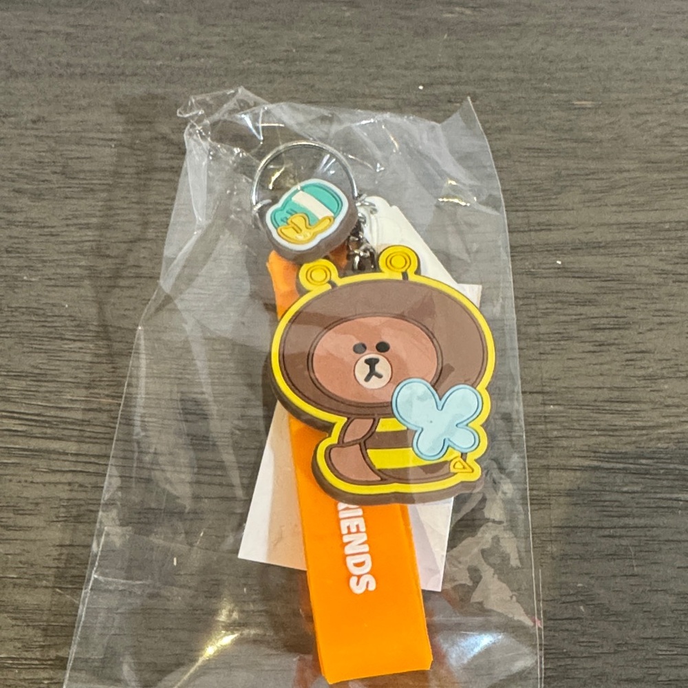 Line Friends Buzzy Brown Bear Bee Costume PVC Keychain Strap Round 1 NEW